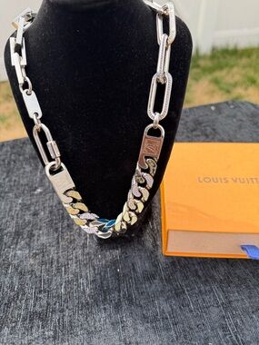 Louis Vuitton Multitone Curb and Link Necklace in Silver, Gold, Blue